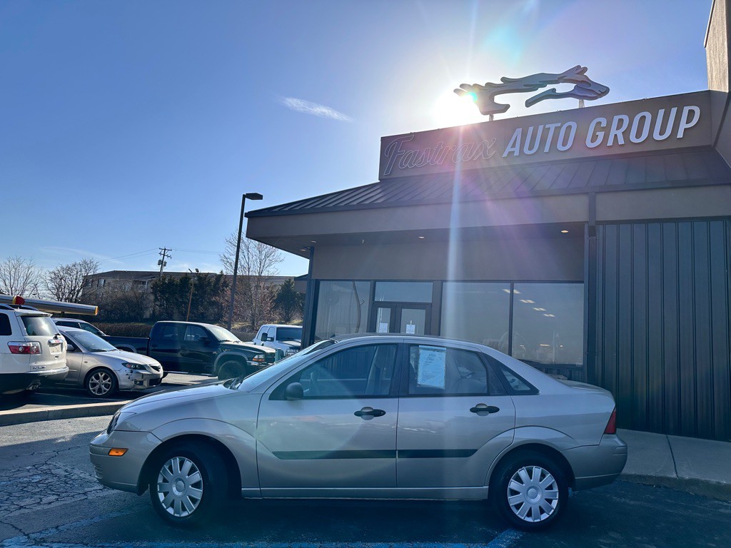 2007 Ford Focus Image 2