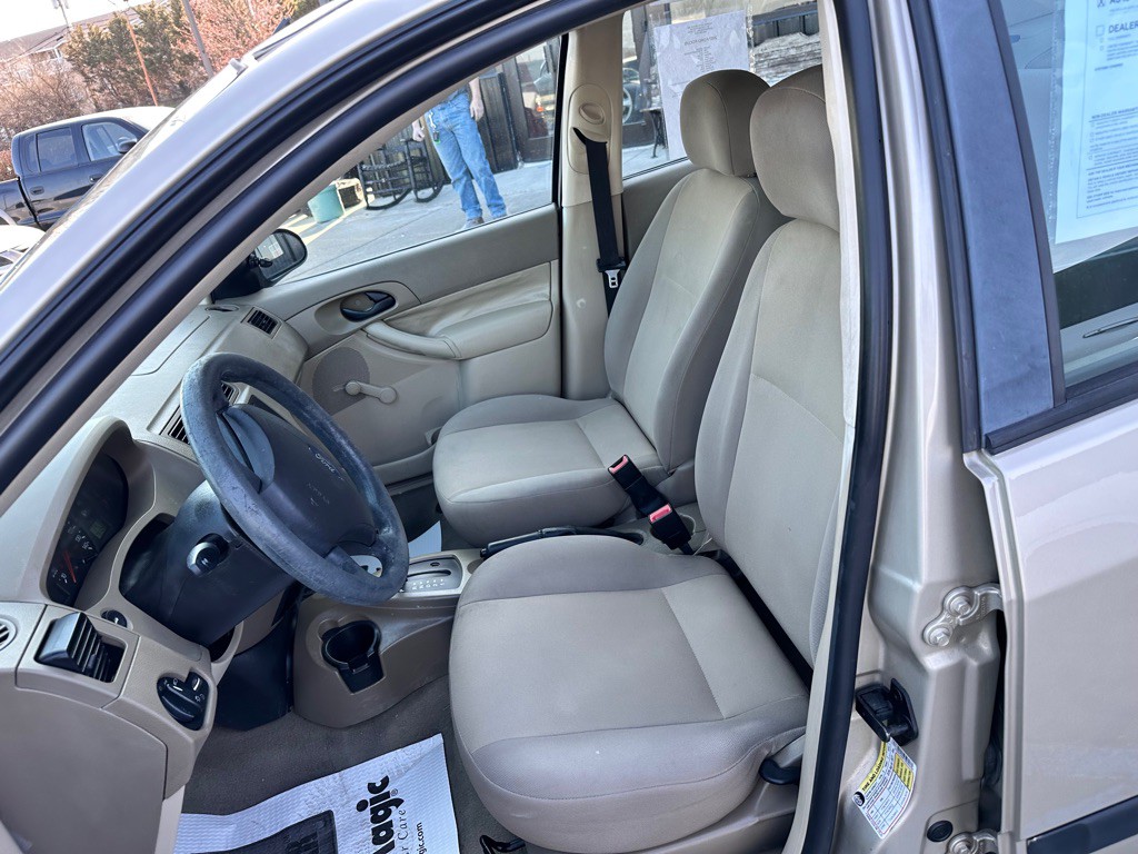 2007 Ford Focus Image 14