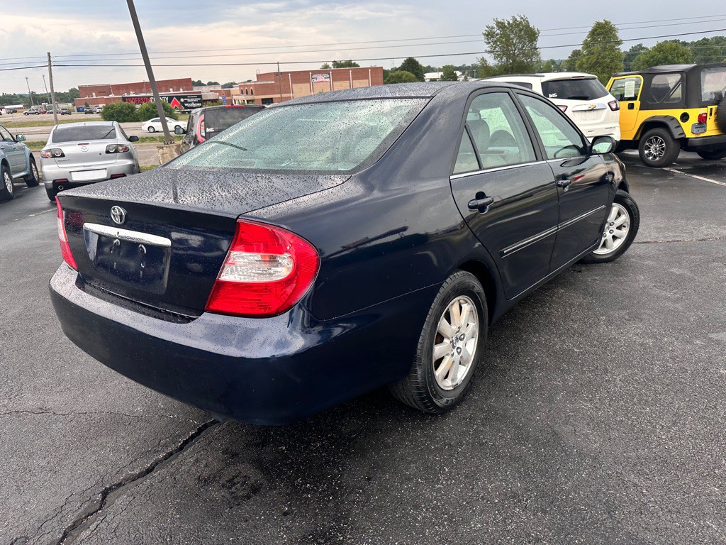 2004 Toyota Camry Image 6