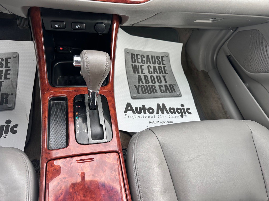 2004 Toyota Camry Image 22