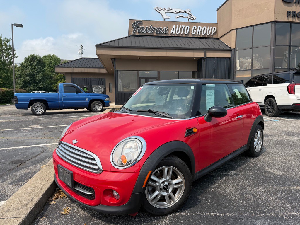 2012 MINI Cooper Image 1