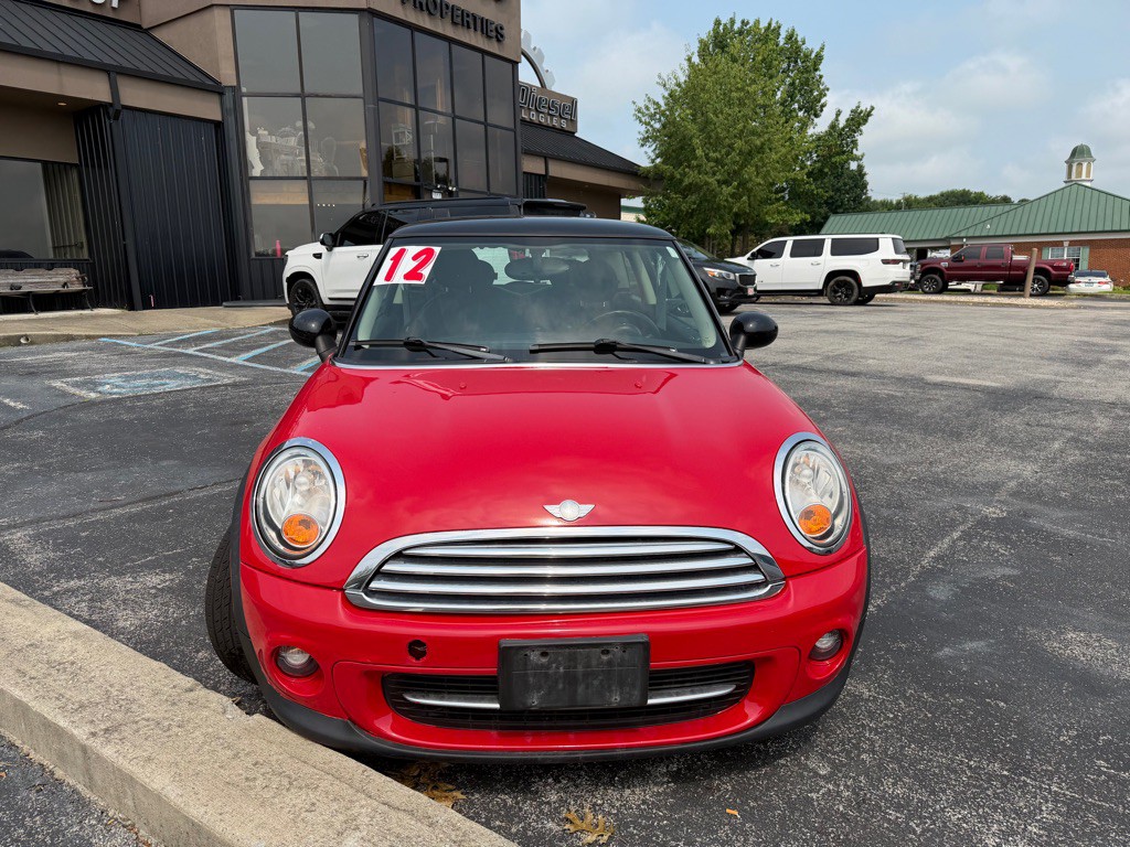 2012 MINI Cooper Image 2