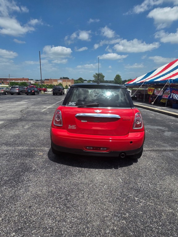 2012 MINI Cooper Image 5