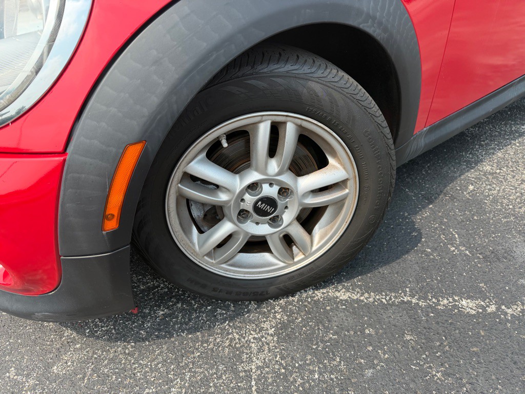 2012 MINI Cooper Image 24
