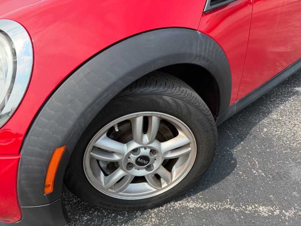 2012 MINI Cooper Image 25