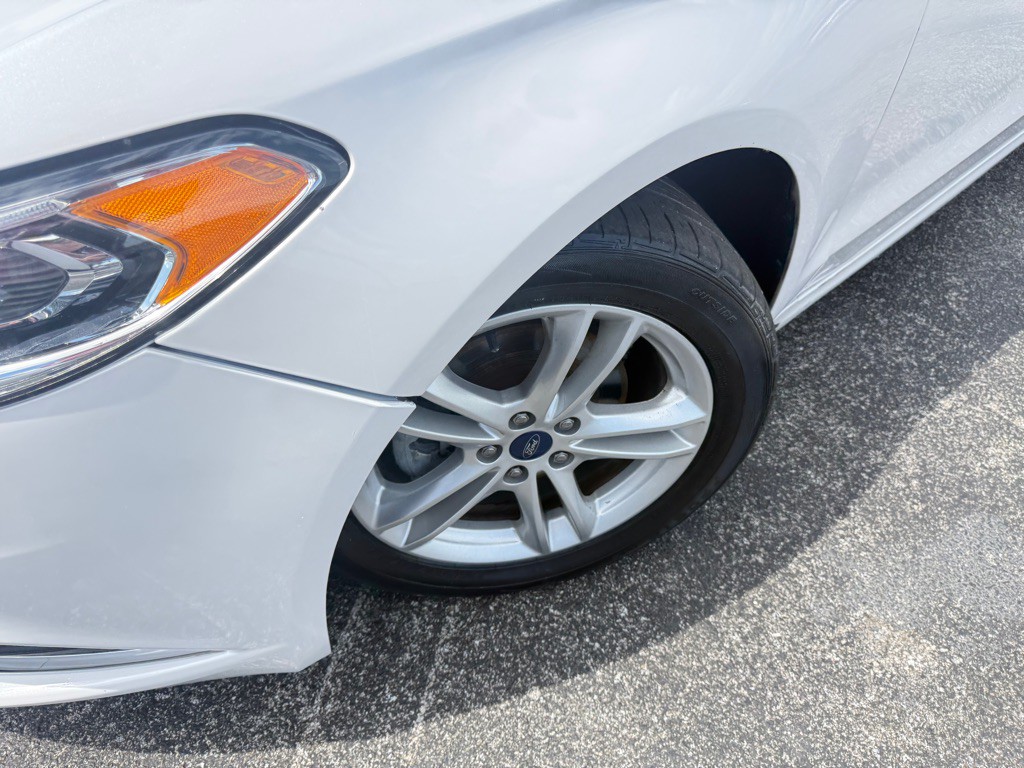 2018 Ford Fusion Image 11