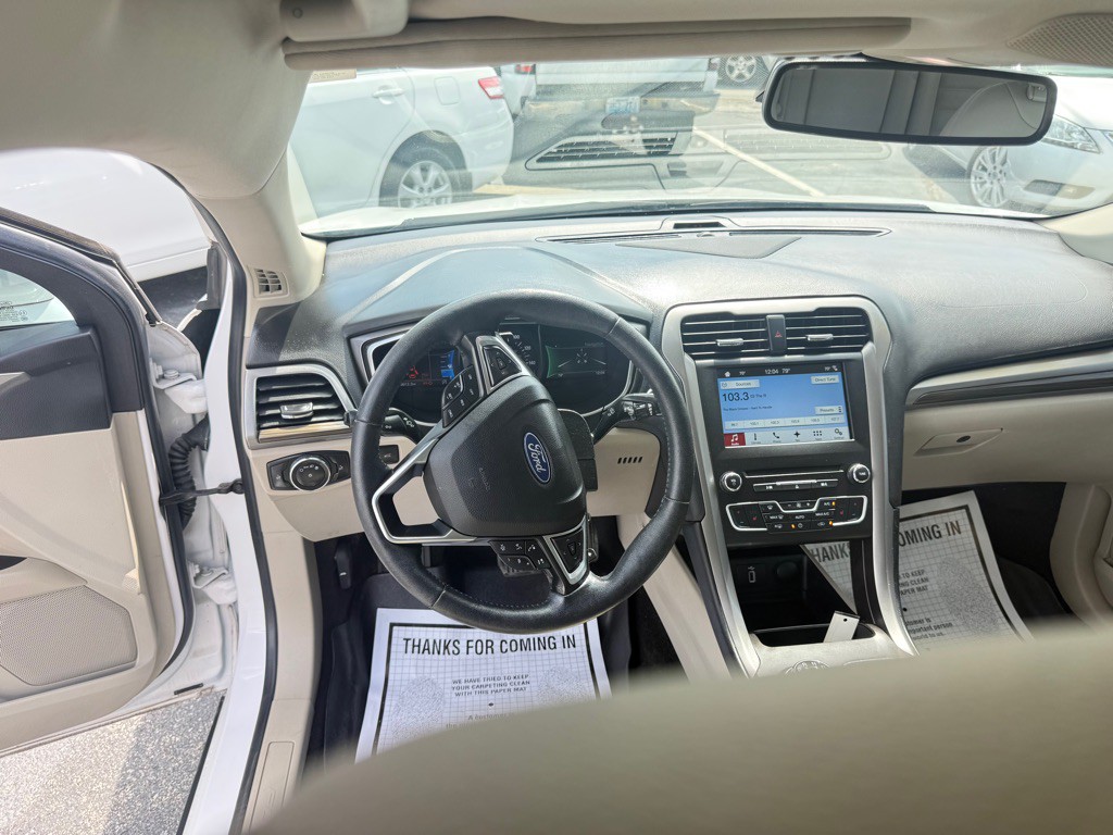 2018 Ford Fusion Image 17