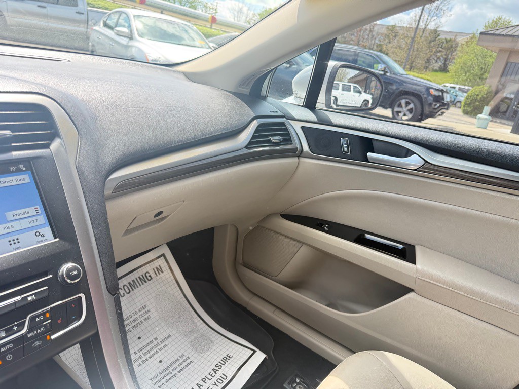 2018 Ford Fusion Image 22