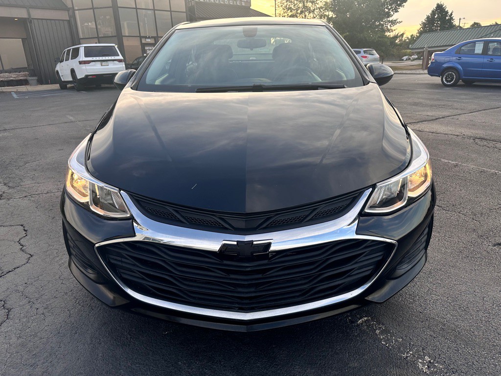 2019 Chevrolet Cruze Image 10