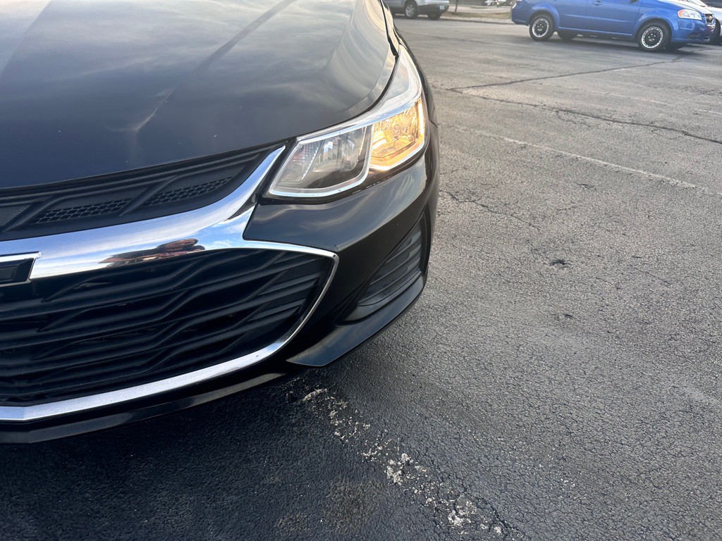 2019 Chevrolet Cruze Image 11