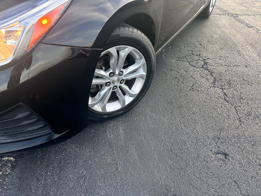 2019 Chevrolet Cruze Image 12