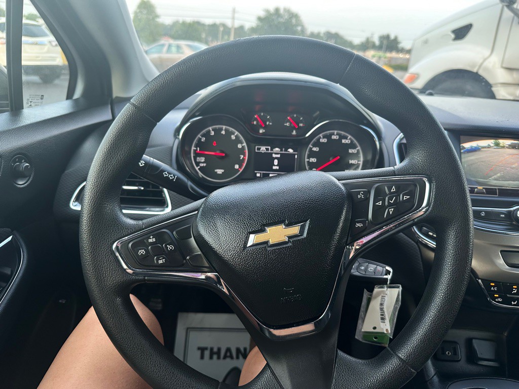 2019 Chevrolet Cruze Image 21