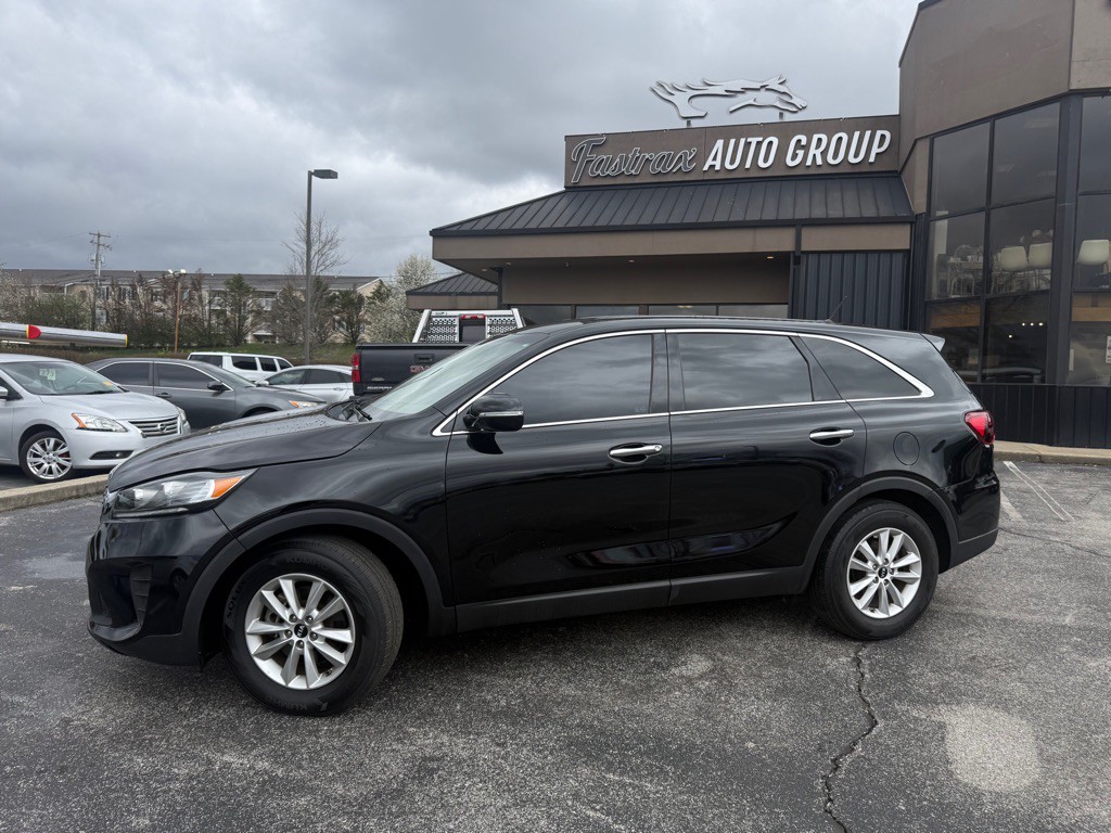 2019 Kia Sorento Image 2
