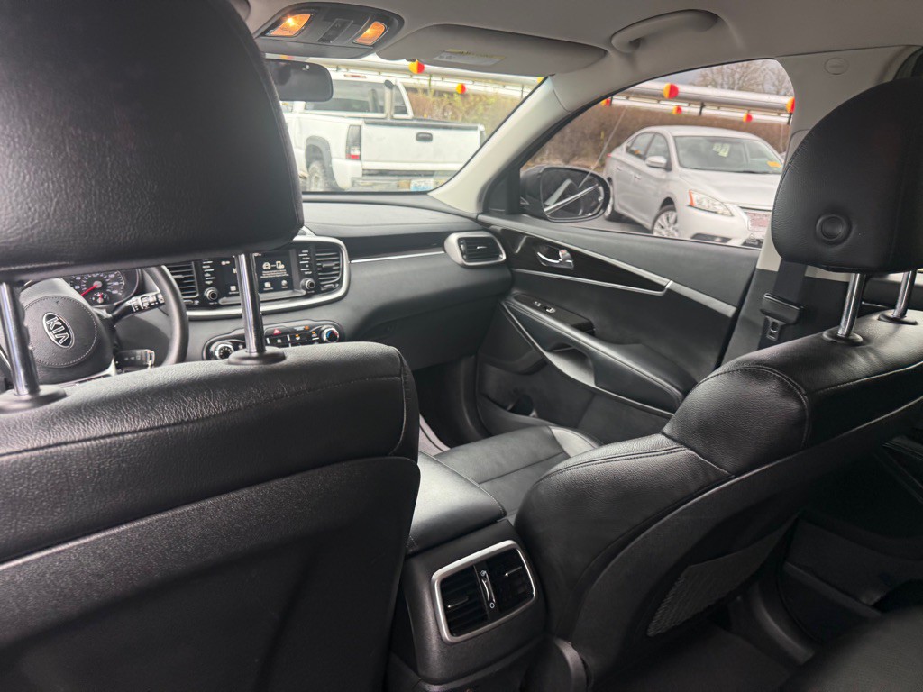 2019 Kia Sorento Image 16