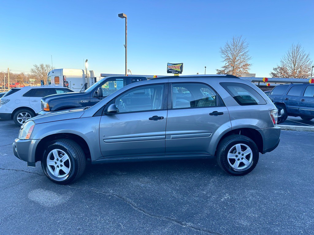 2006 Chevrolet Equinox Image 2