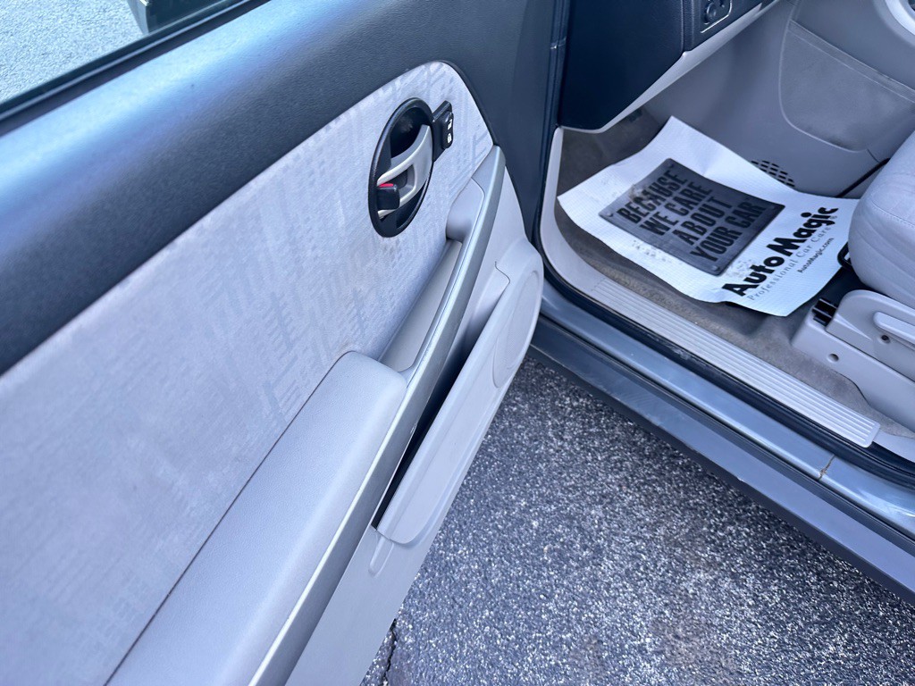 2006 Chevrolet Equinox Image 18