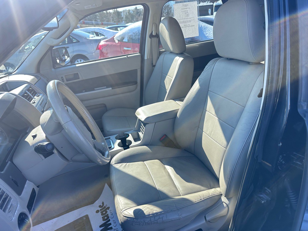 2011 Ford Escape Image 17