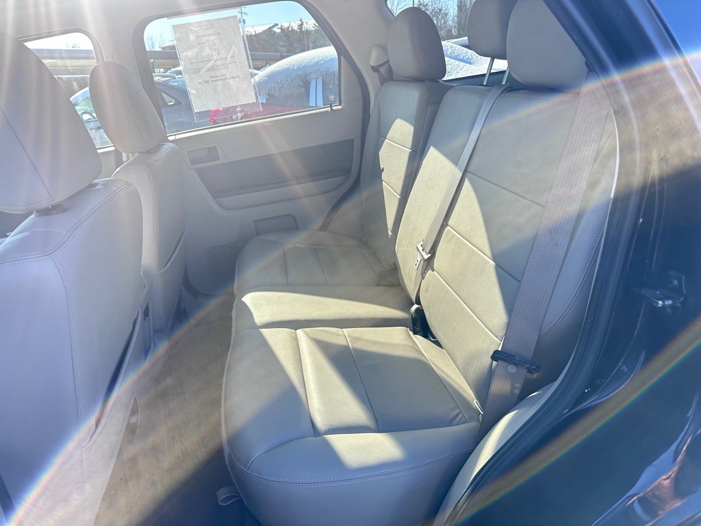 2011 Ford Escape Image 18