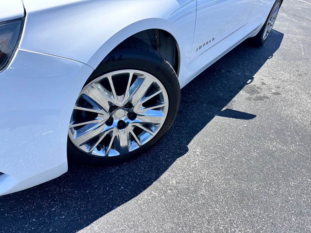 2017 Chevrolet Impala Image 12