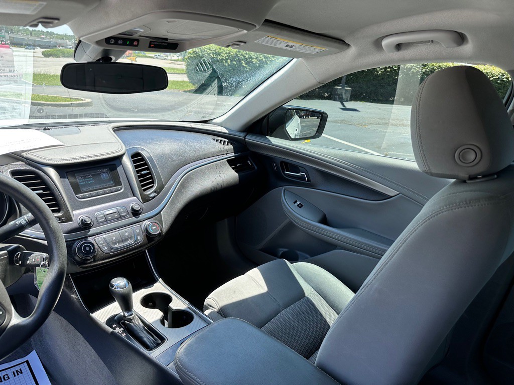 2017 Chevrolet Impala Image 19
