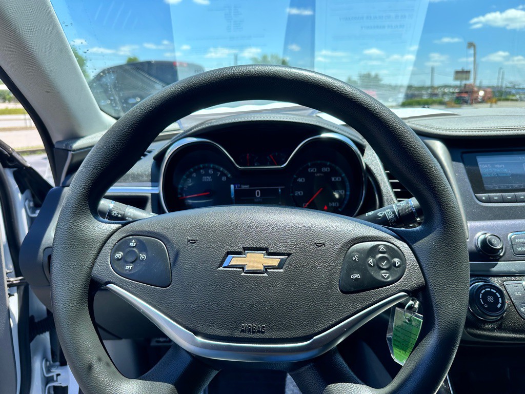 2017 Chevrolet Impala Image 23