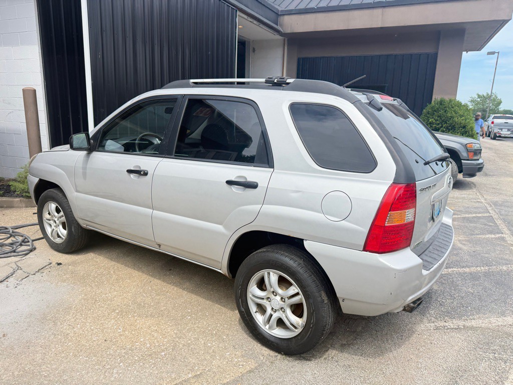 2008 Kia Sportage Image 3