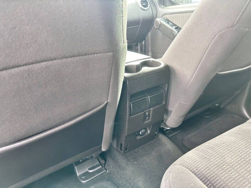 2009 Ford Explorer Image 10