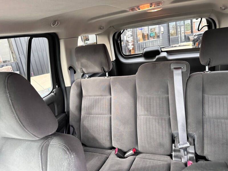 2009 Ford Explorer Image 12