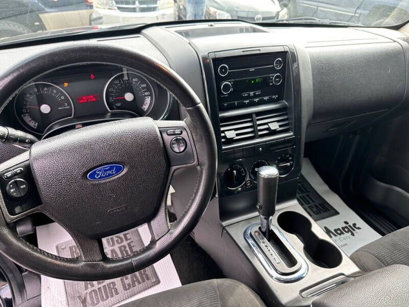 2009 Ford Explorer Image 13