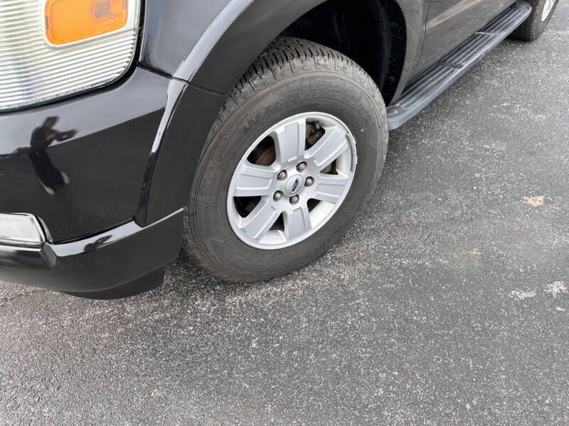2009 Ford Explorer Image 19