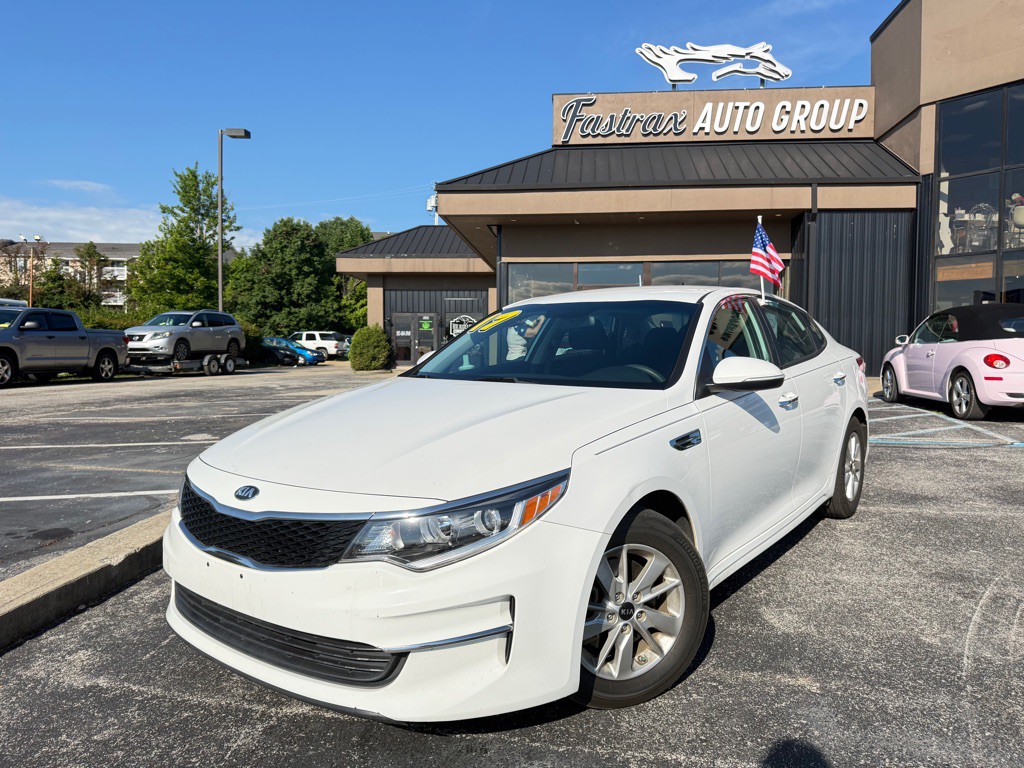 2017 Kia Optima Image 2