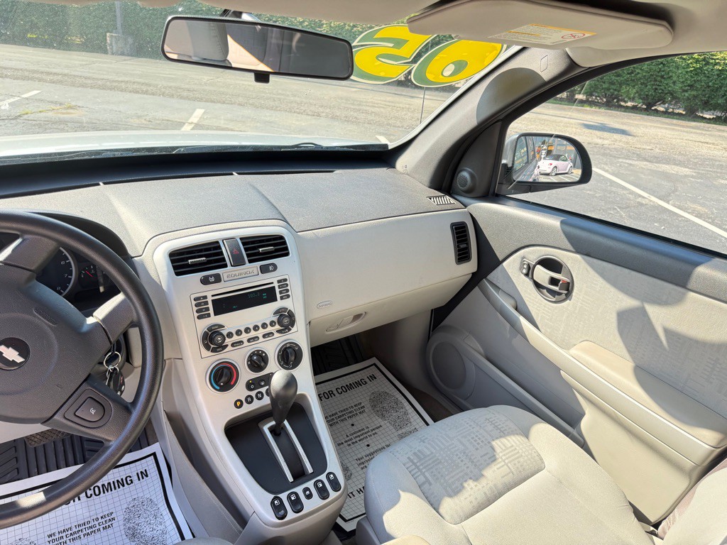 2005 Chevrolet Equinox Image 17