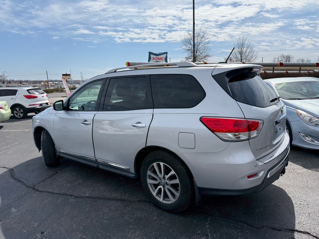2014 Nissan Pathfinder Image 4