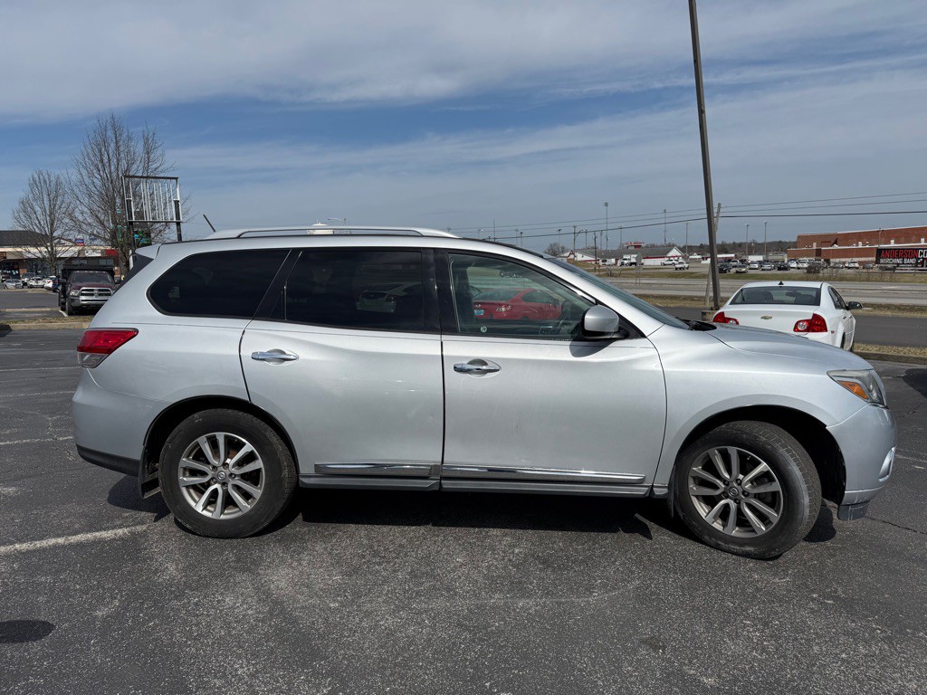 2014 Nissan Pathfinder Image 7