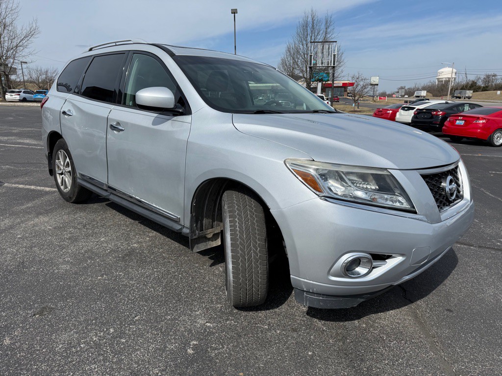 2014 Nissan Pathfinder Image 8