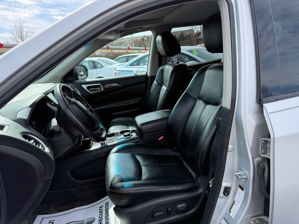 2014 Nissan Pathfinder Image 14