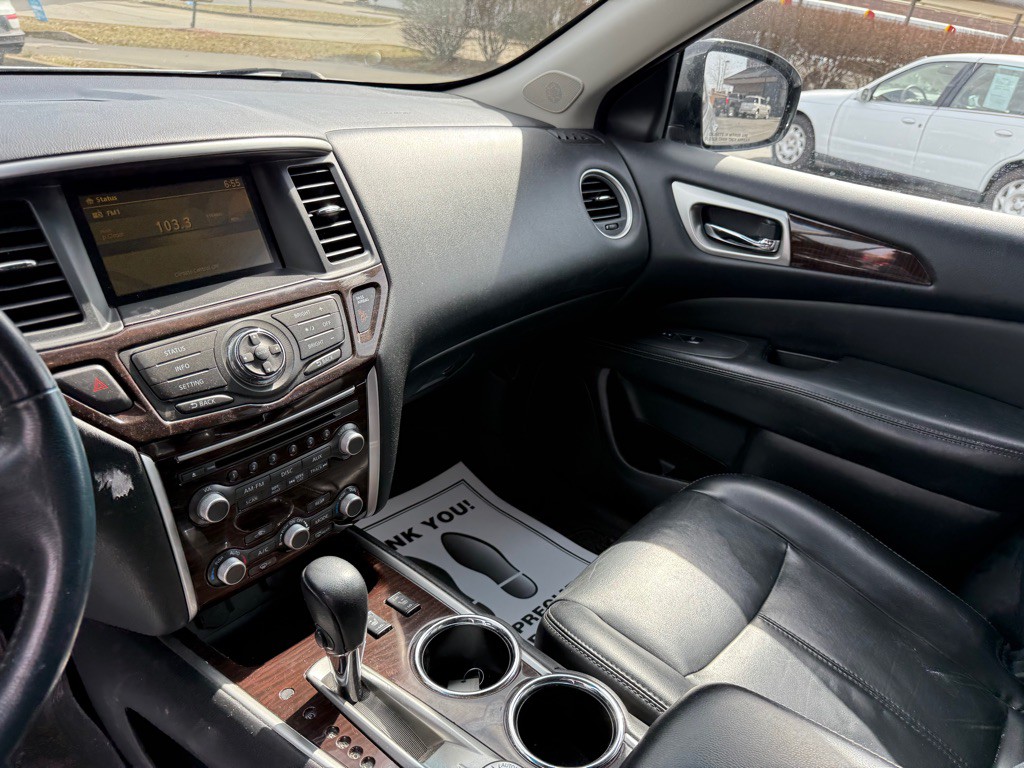 2014 Nissan Pathfinder Image 18