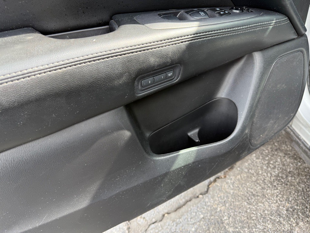 2014 Nissan Pathfinder Image 26