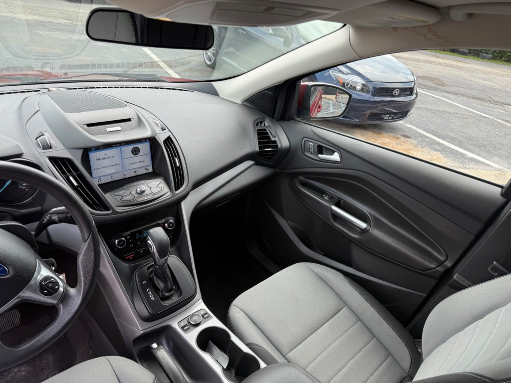 2016 Ford Escape Image 40