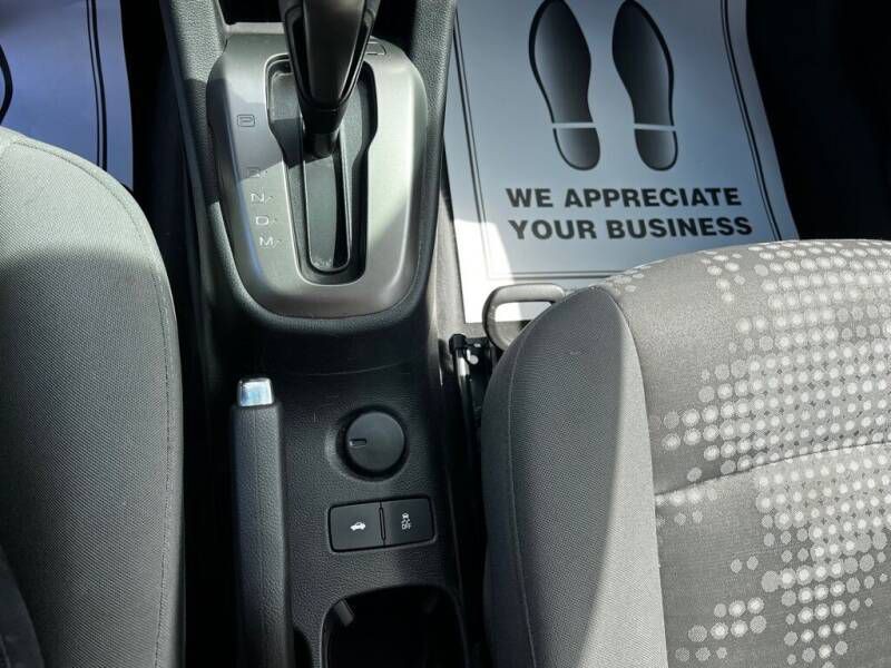 2015 Chevrolet Sonic Image 7