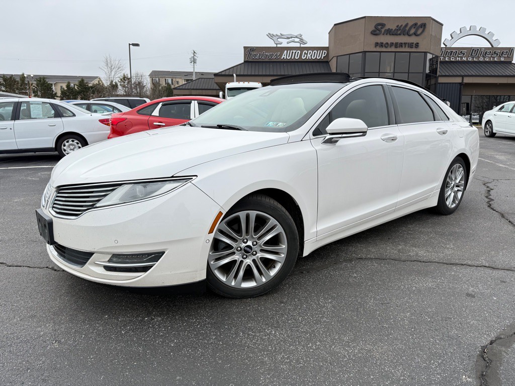 2014 Lincoln MKZ Image 1