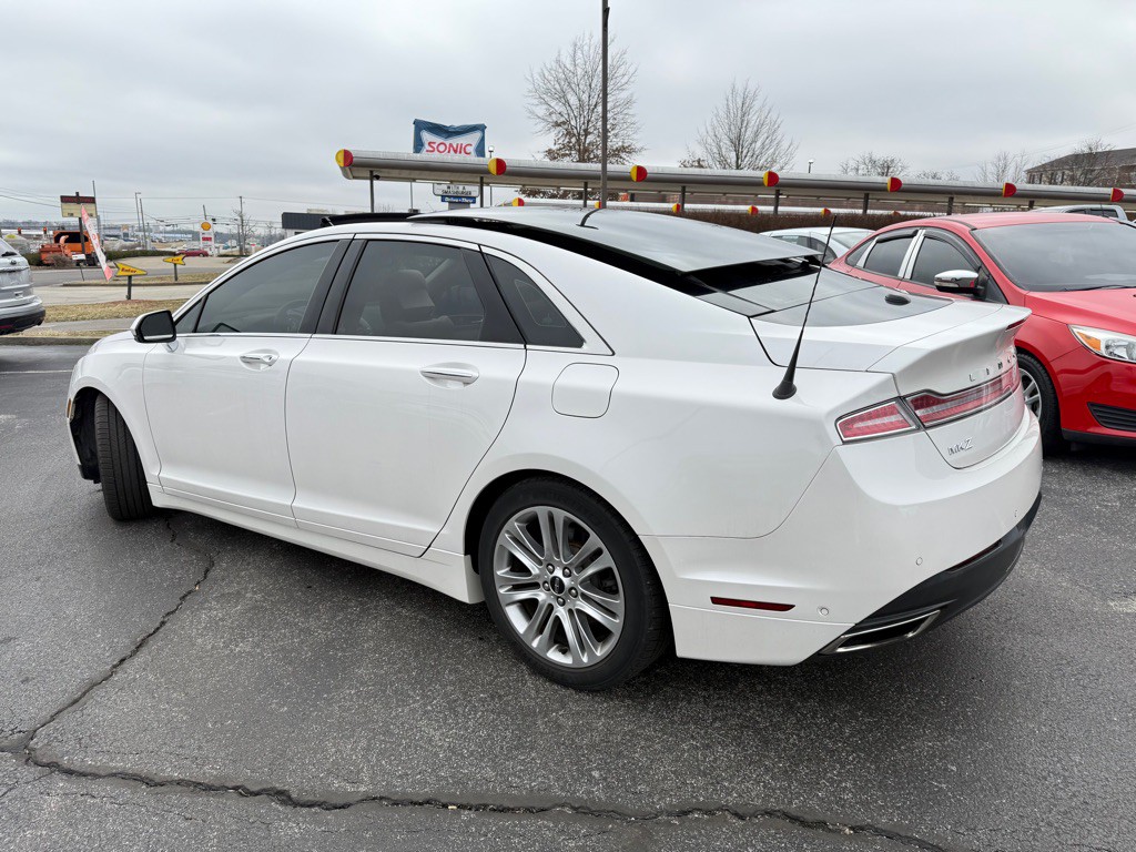 2014 Lincoln MKZ Image 3