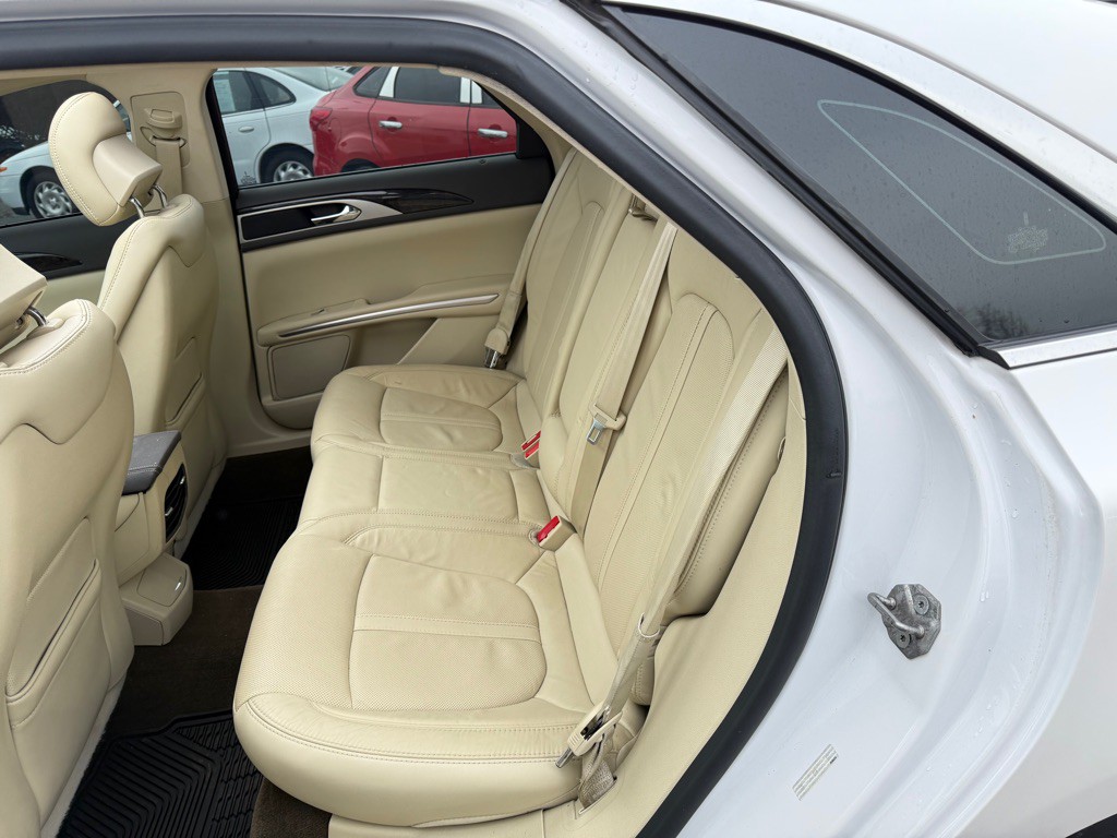 2014 Lincoln MKZ Image 15