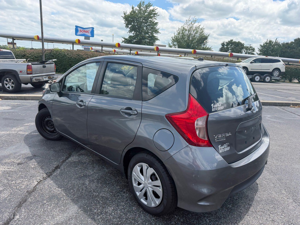 2018 Nissan Versa Image 3