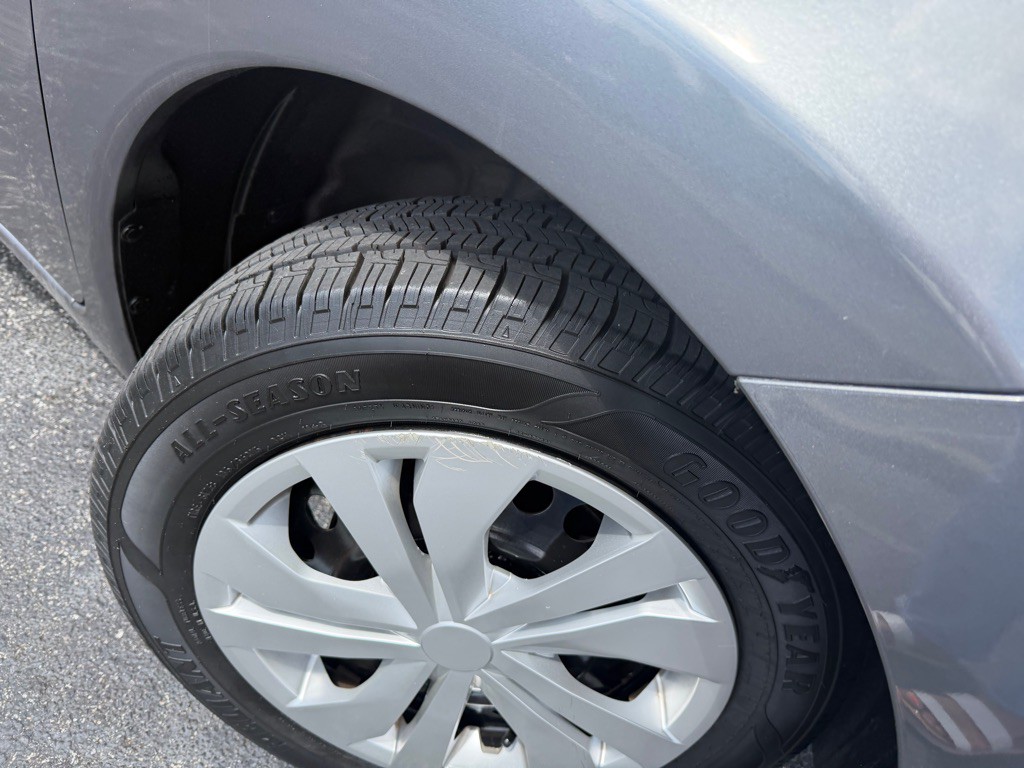 2018 Nissan Versa Image 12