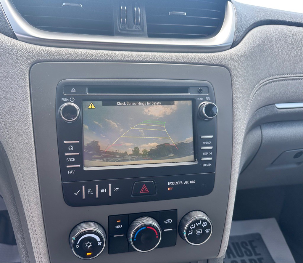 2015 Chevrolet Traverse Image 27