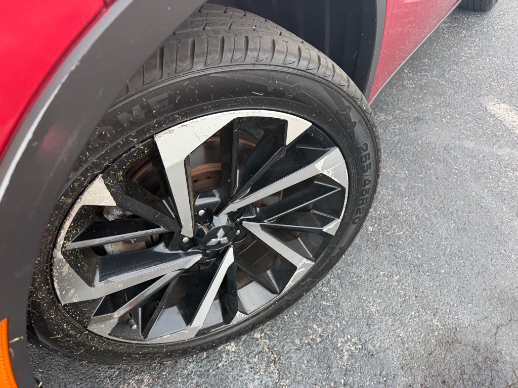 2022 Mitsubishi Outlander Image 11