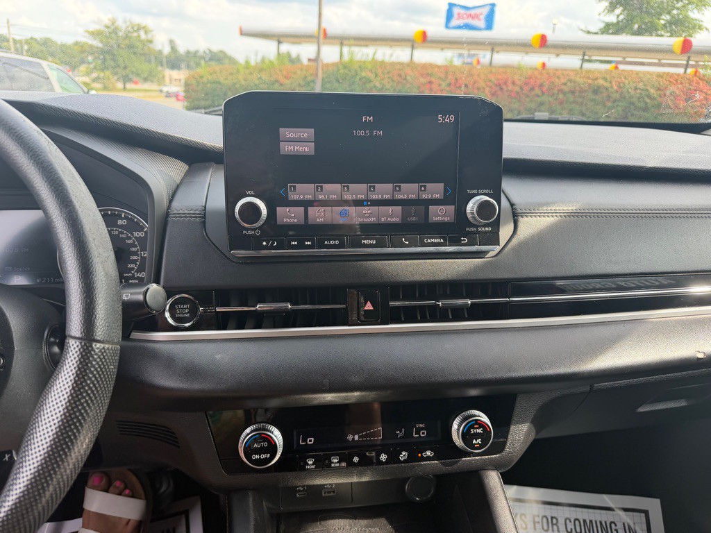 2022 Mitsubishi Outlander Image 19