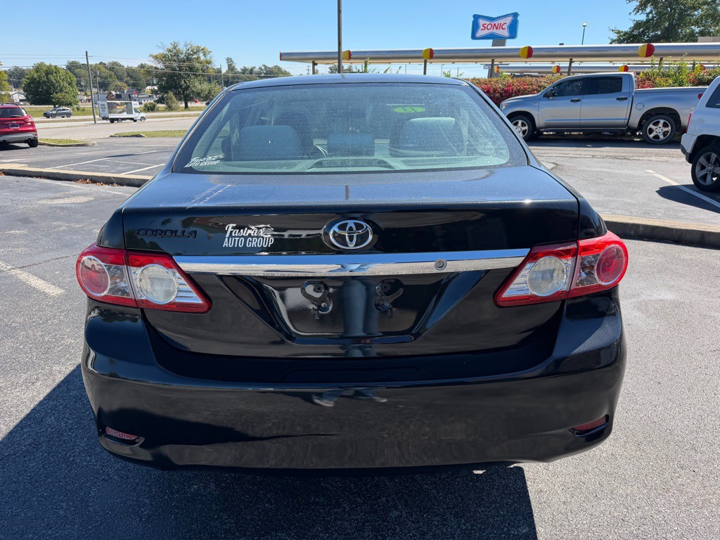 2013 Toyota Corolla Image 4