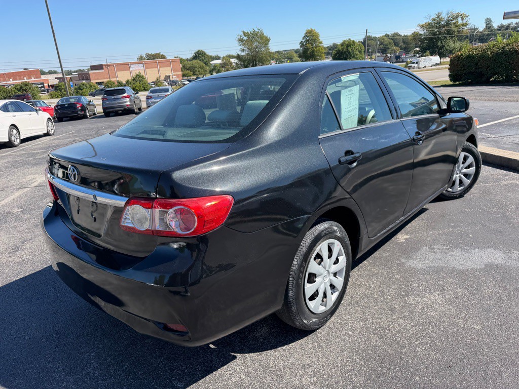 2013 Toyota Corolla Image 5